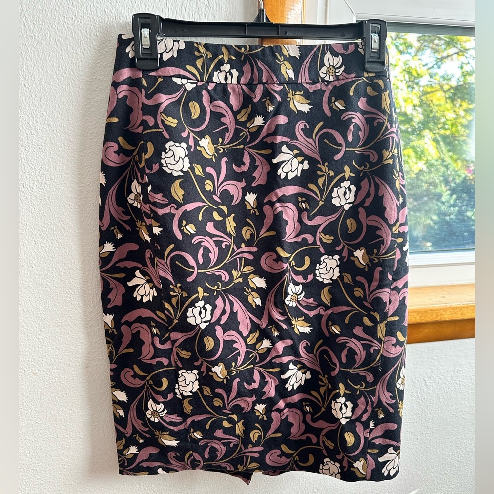 LOFT pencil skirt